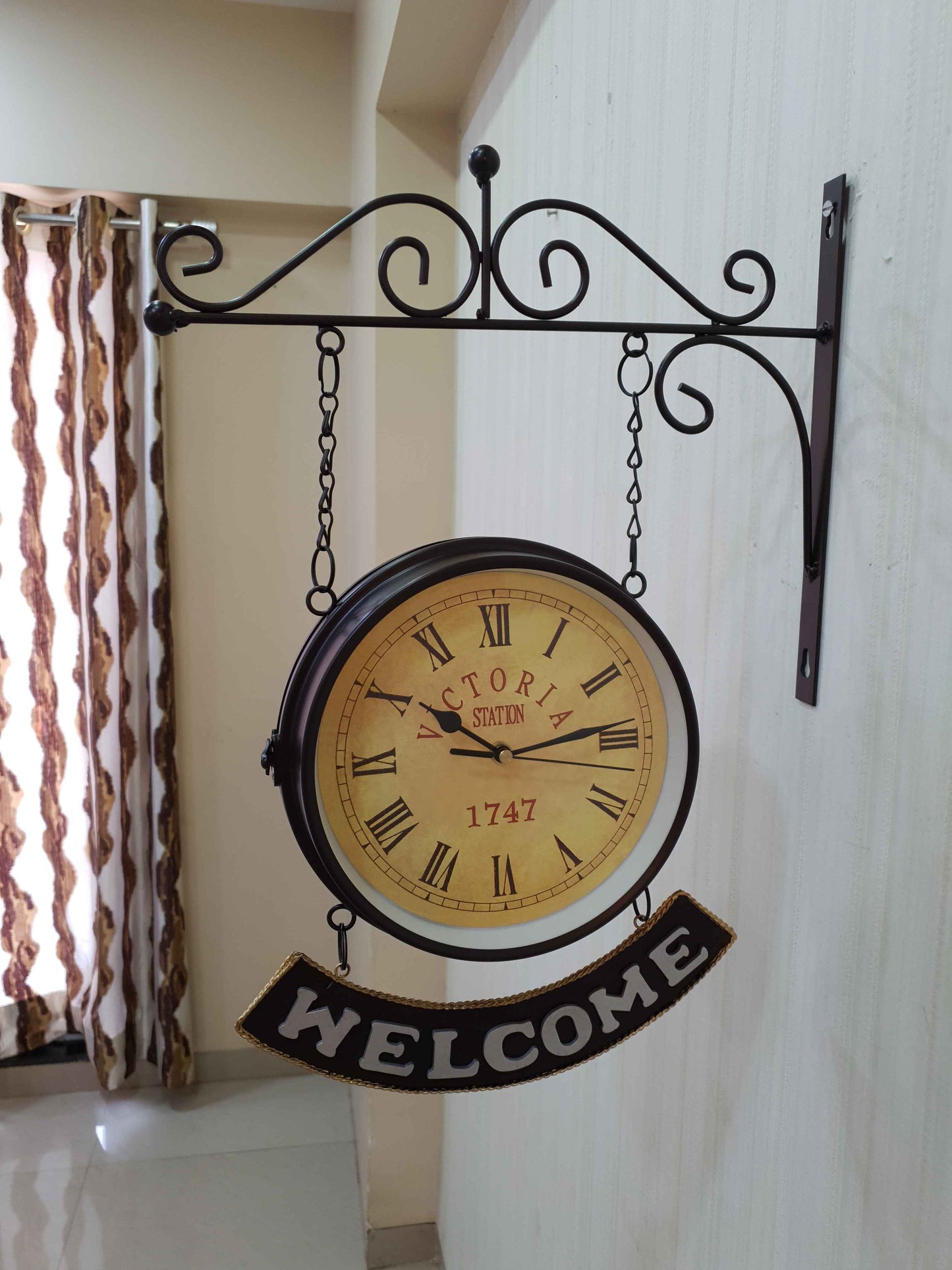 FunkyTradition Luxury Look Black Round Wall Hanging Double Sided 2 Faces Retro Victoria Station Wall Clock