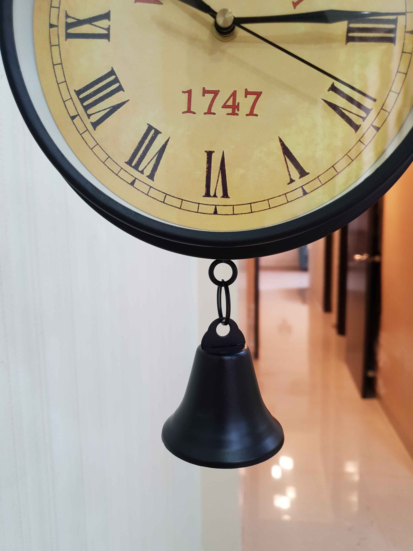 FunkyTradition Luxury Look Black Round Wall Hanging Double Sided 2 Faces Retro Victoria Station Wall Clock