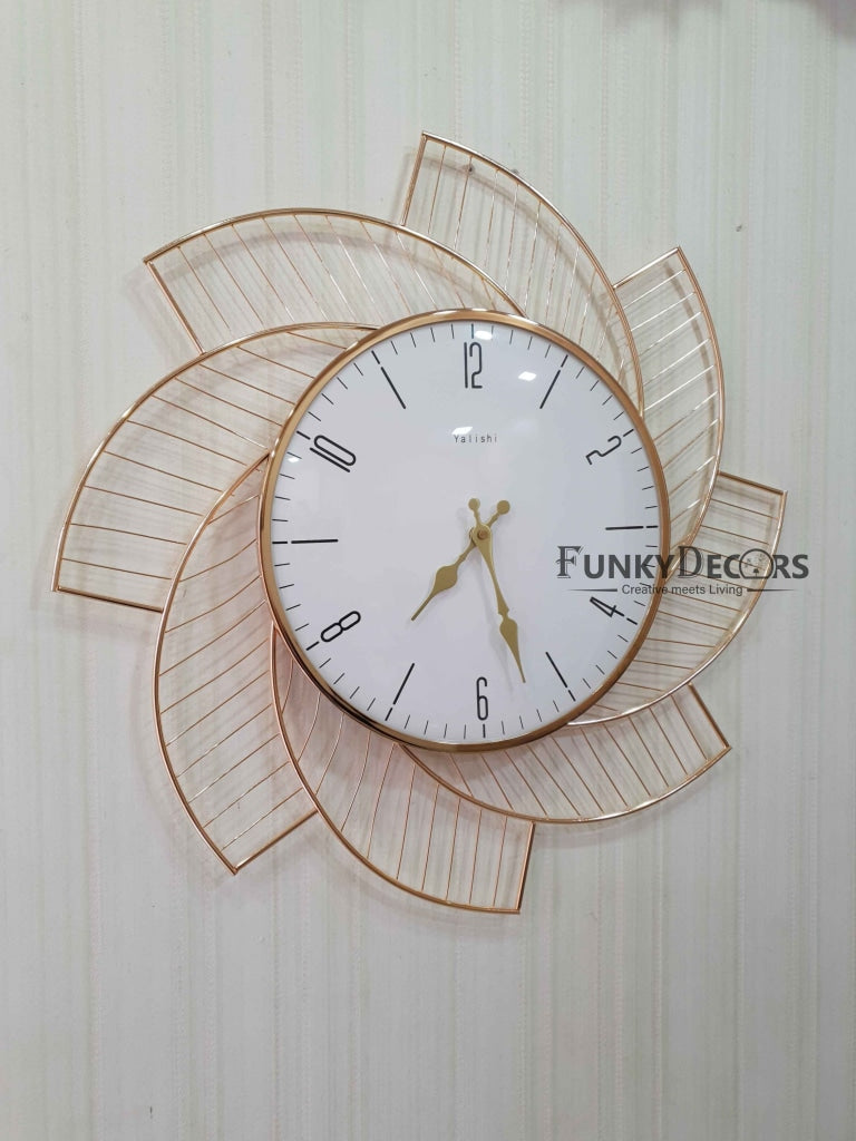 FunkyDecors Designer Star Metal Golden White Big Wall Clock 60 Cm Tall Watch Decor For Home And