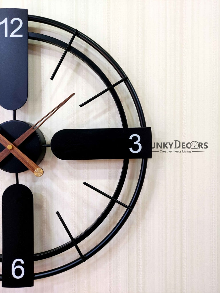 Decorative Metal Clock With Wooden Needles Wall - Funkytradition
