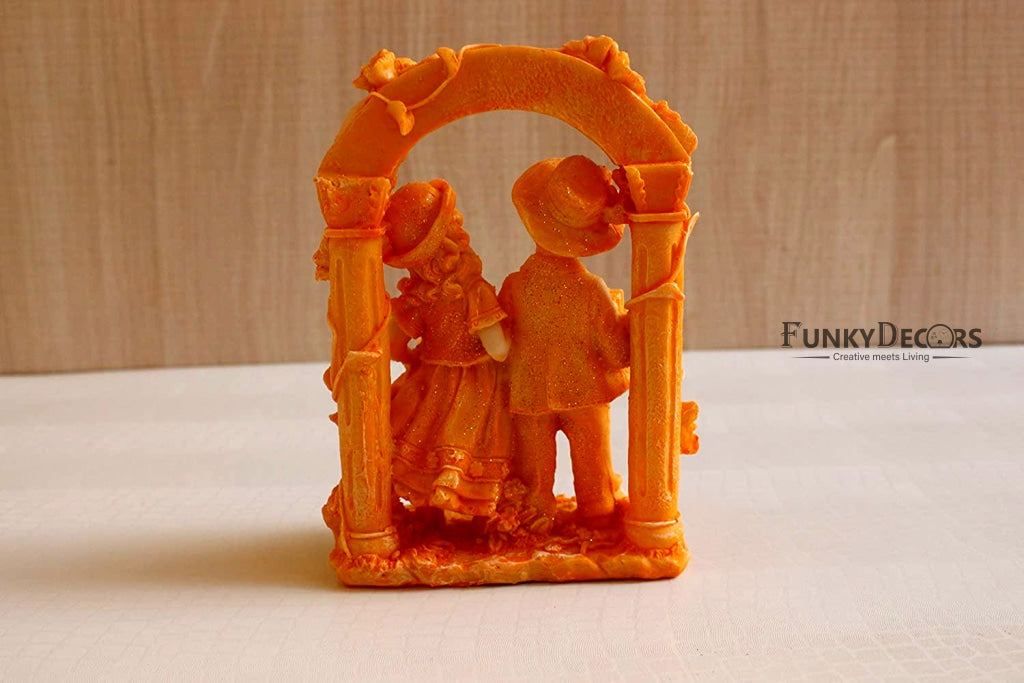 FunkyDecors Designer Valentine Anniversary Romantic Romeo Juliet Poly Couple Statue Figurine Idol