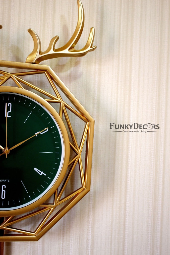 Funkytradition Hexagon Multicolor Reindeer Pendulum Wall Clock Watch Decor For Home Office And Gifts