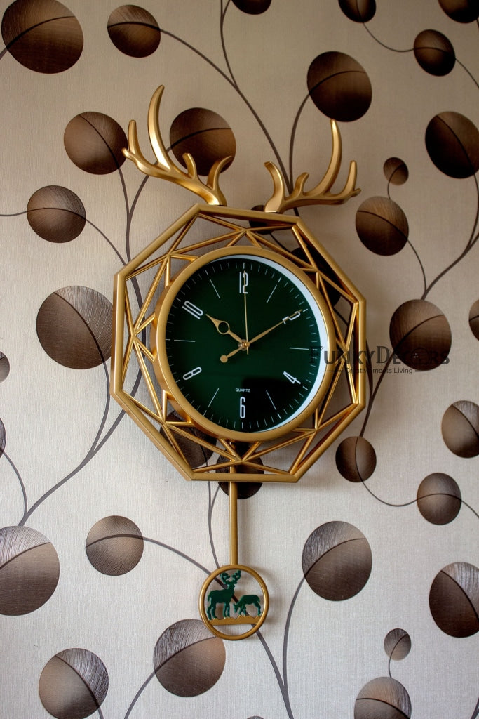 Funkytradition Hexagon Multicolor Reindeer Pendulum Wall Clock Watch Decor For Home Office And Gifts