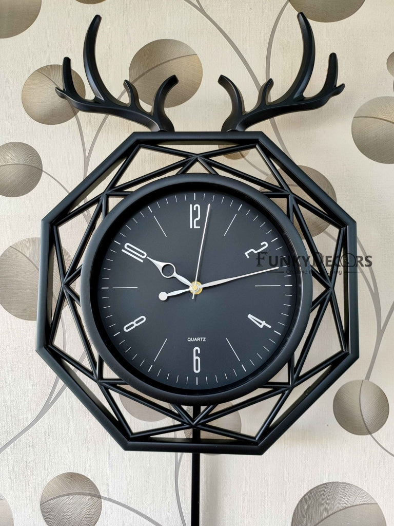 Funkytradition Hexagon Multicolor Reindeer Pendulum Wall Clock Watch Decor For Home Office And Gifts