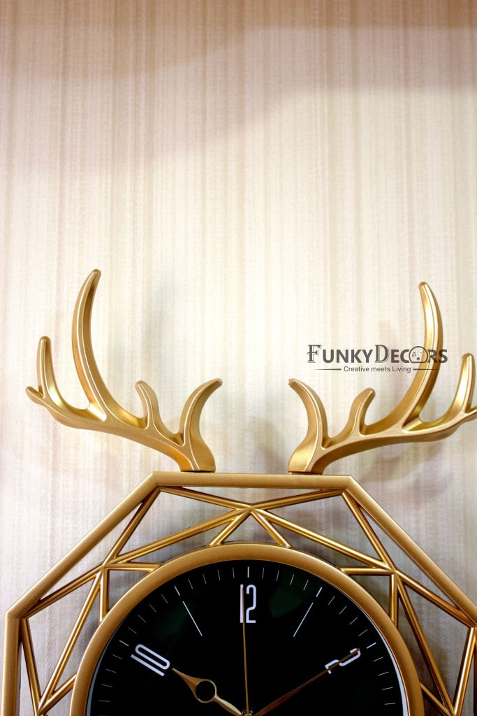 Funkytradition Hexagon Multicolor Reindeer Pendulum Wall Clock Watch Decor For Home Office And Gifts
