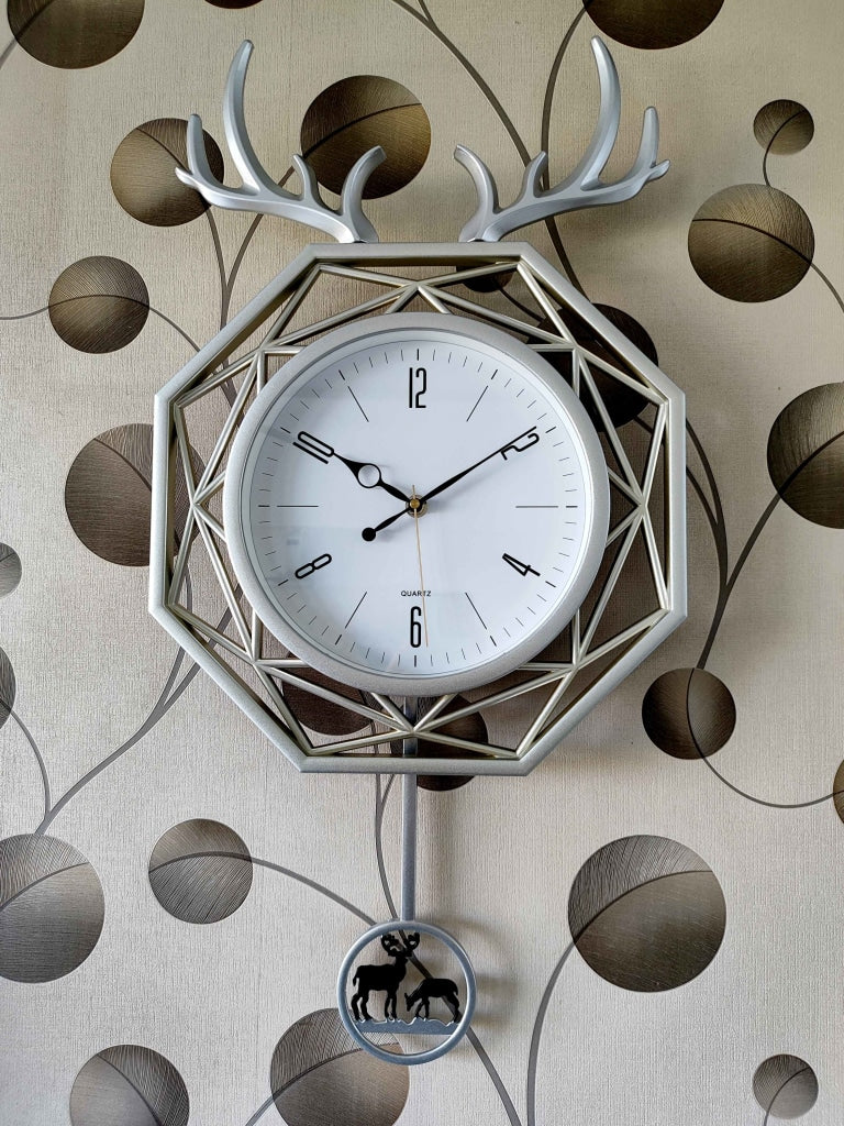 Funkytradition Hexagon Multicolor Reindeer Pendulum Wall Clock Watch Decor For Home Office And Gifts