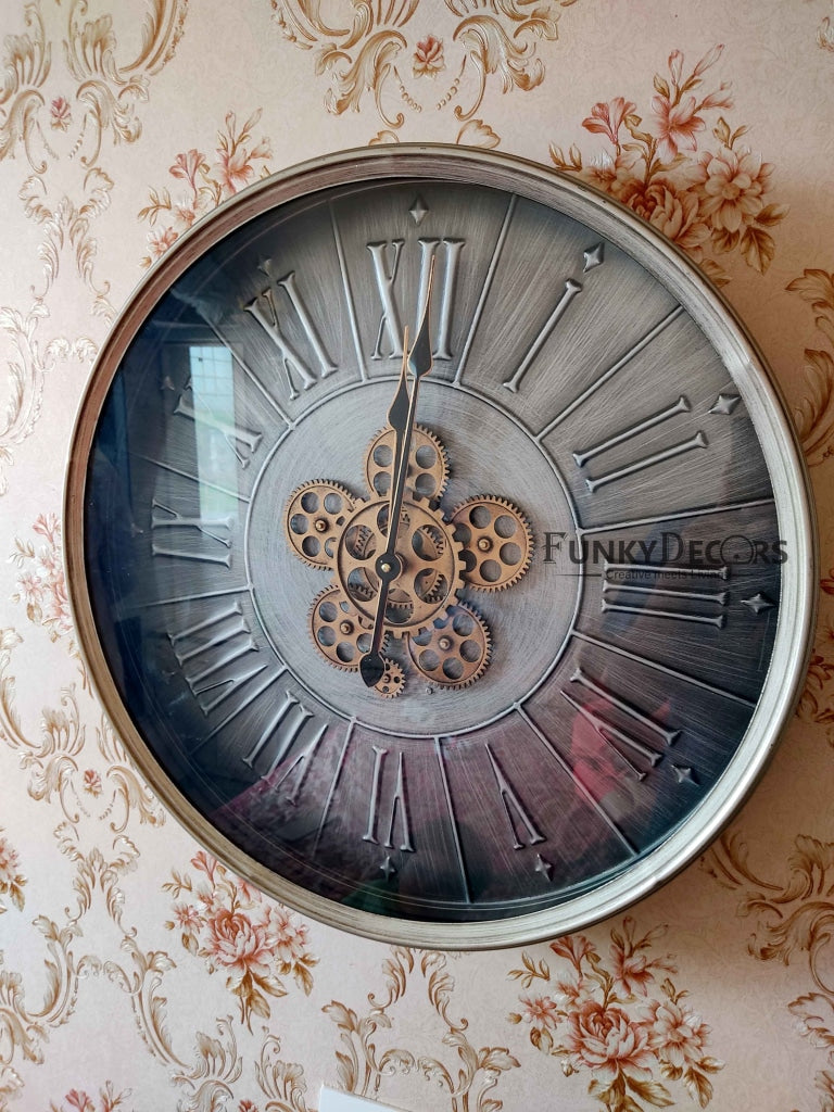 Funkytradition Mettalic Royal Retro Style Metal Wall Clock With Glass Frame And Moving Gear