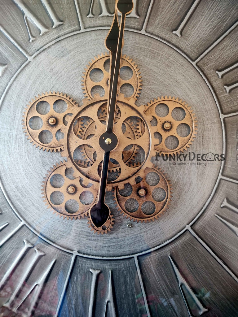 Funkytradition Mettalic Royal Retro Style Metal Wall Clock With Glass Frame And Moving Gear