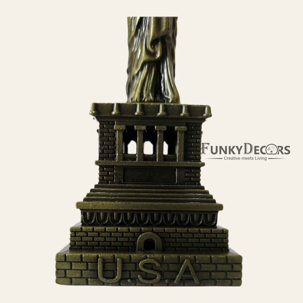 FunkyDecors Statue Of Liberty New York City Showpiece For Home Office Decor And Anniversary