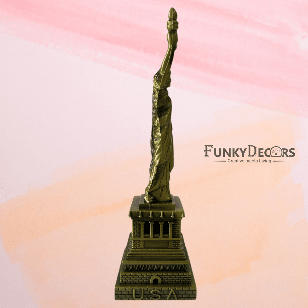 FunkyDecors Statue Of Liberty New York City Showpiece For Home Office Decor And Anniversary