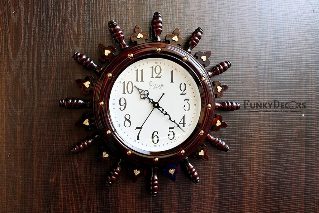 Funkytradition Vintage Battle Shield Decorative Retro Round Ship Steering Shape Plastic Pendulum