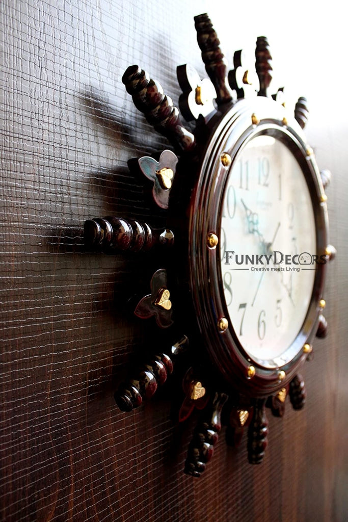 Funkytradition Vintage Battle Shield Decorative Retro Round Ship Steering Shape Plastic Pendulum