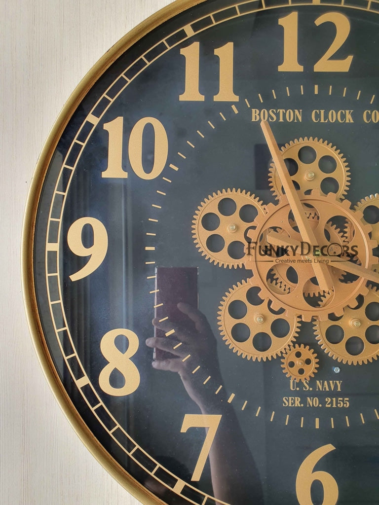 Royal Retro Style Metal Wall Clock with Glass Frame and Moving Gear Ch