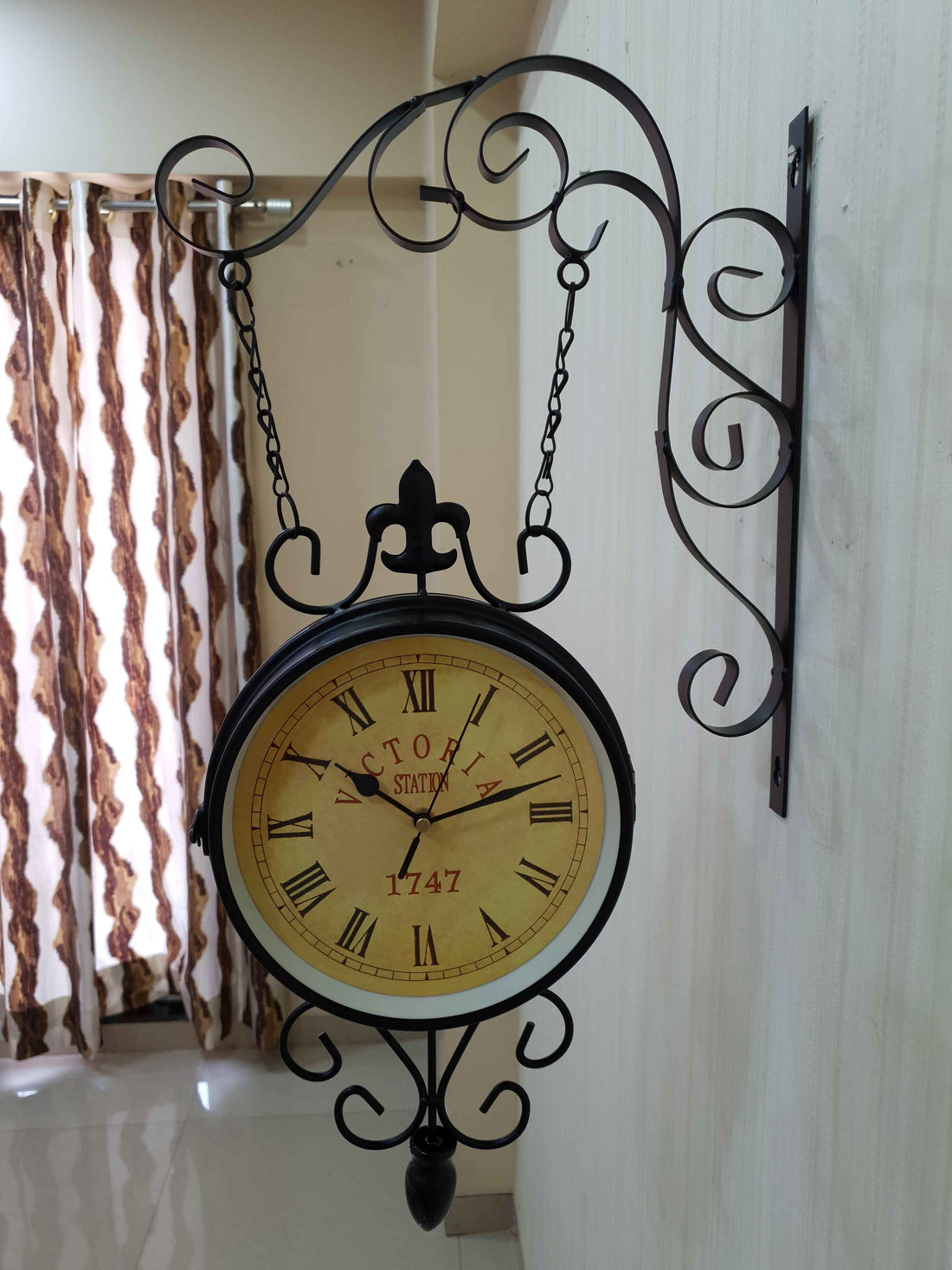 FunkyDecors Luxury Look Black Round Wall Hanging Double Sided 2 Faces Retro Victoria Station Wall Clock