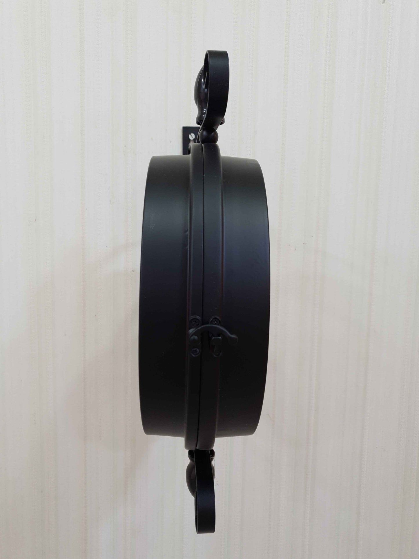 FunkyTradition Luxury Look Black Round Wall Hanging Double Sided 2 Faces Retro Victoria Station Wall Clock