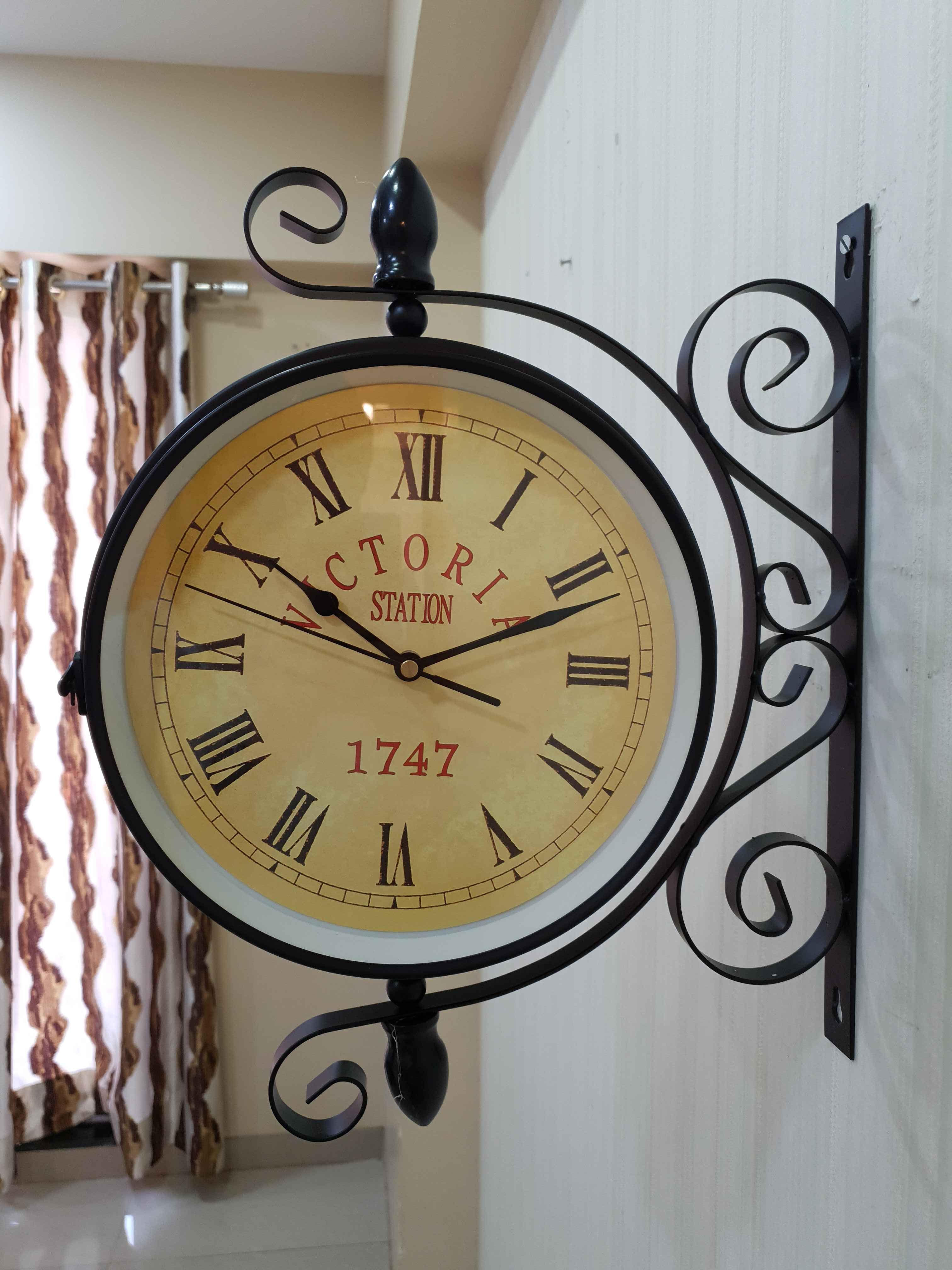 FunkyTradition Luxury Look Black Round Wall Hanging Double Sided 2 Faces Retro Victoria Station Wall Clock