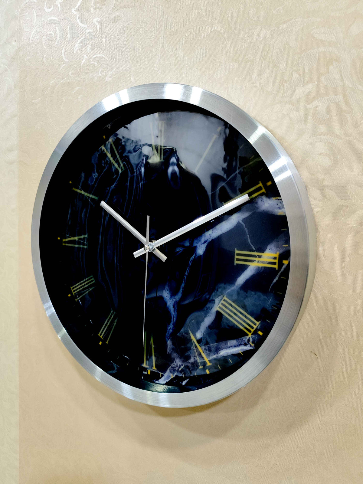 Modern Roman Numeral Wall Clock – Marble Finish (Black &amp; White Variants)