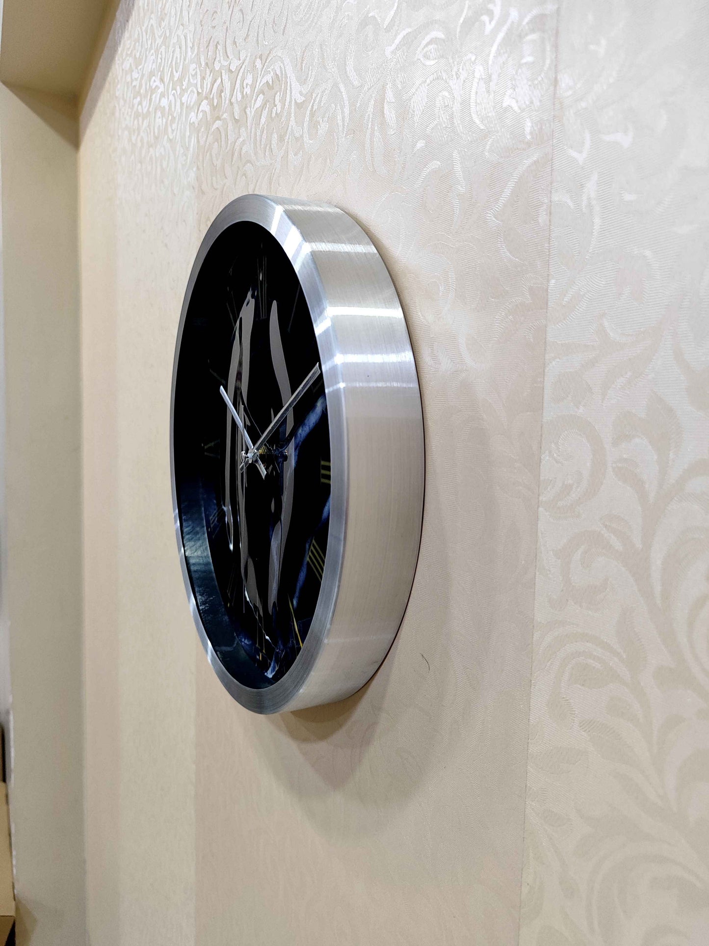 Modern Roman Numeral Wall Clock – Marble Finish (Black & White Variants)