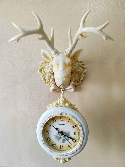 Royal Vintage Design Dual Hanging Reindeer Head Wall Clock for Home Office Decor and Gifts 75 CM Tall