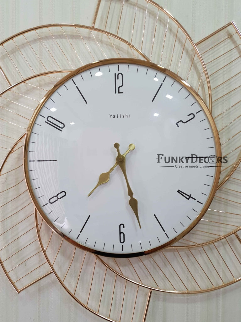 FunkyDecors Designer Star Metal Golden White Big Wall Clock 60 Cm Tall Watch Decor For Home And