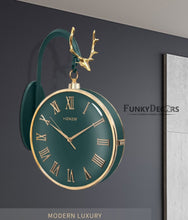 Load image into Gallery viewer, Funkytradition Luxury Look Deer Golden Green Round Wall Hanging Double Sided 2 Faces Retro Station
