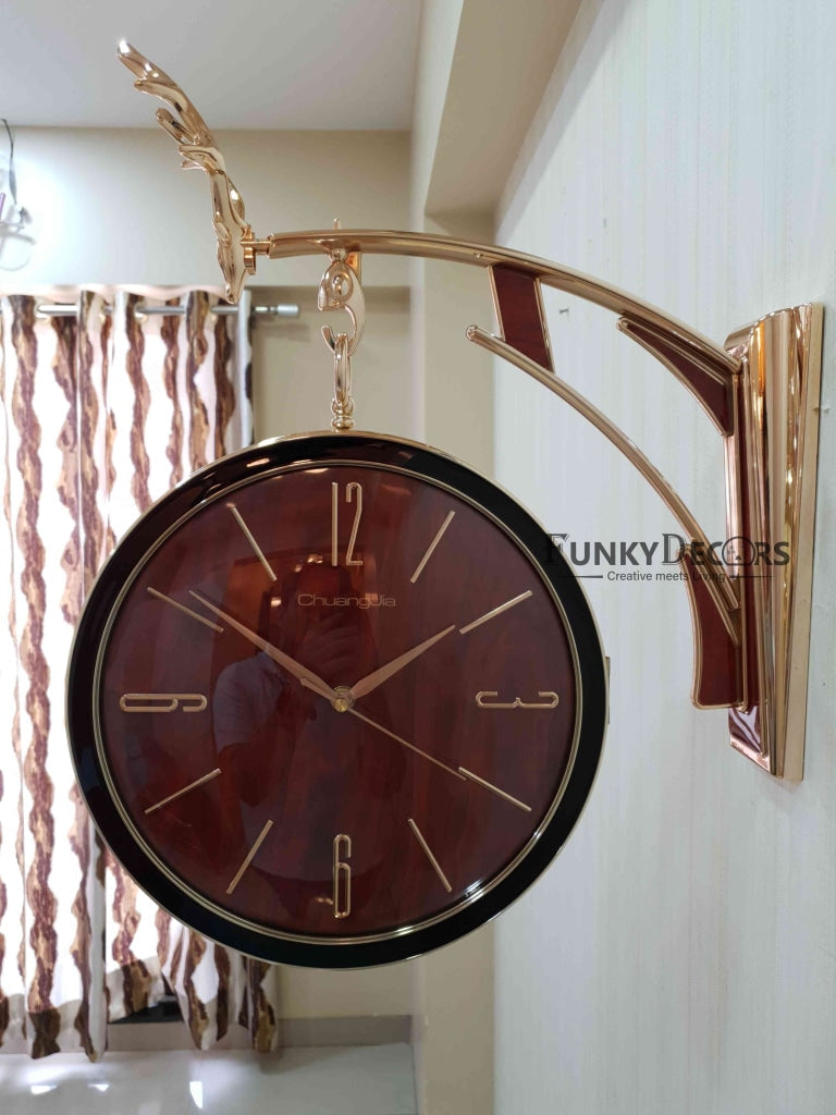 FunkyDecors Reindeer Designer Antique-Look Golden Brown Round Wall Hanging Double Sided 2 Faces