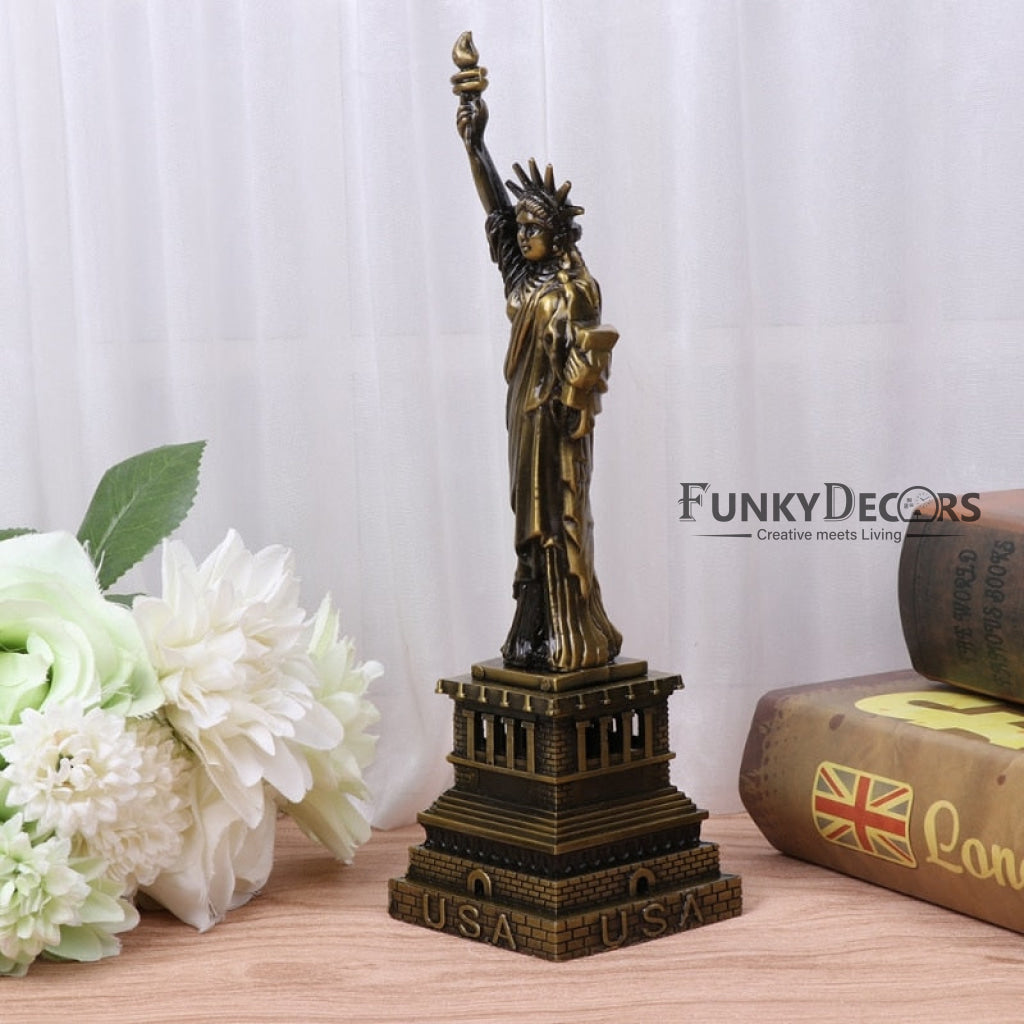FunkyDecors Statue Of Liberty New York City Showpiece For Home Office Decor And Anniversary