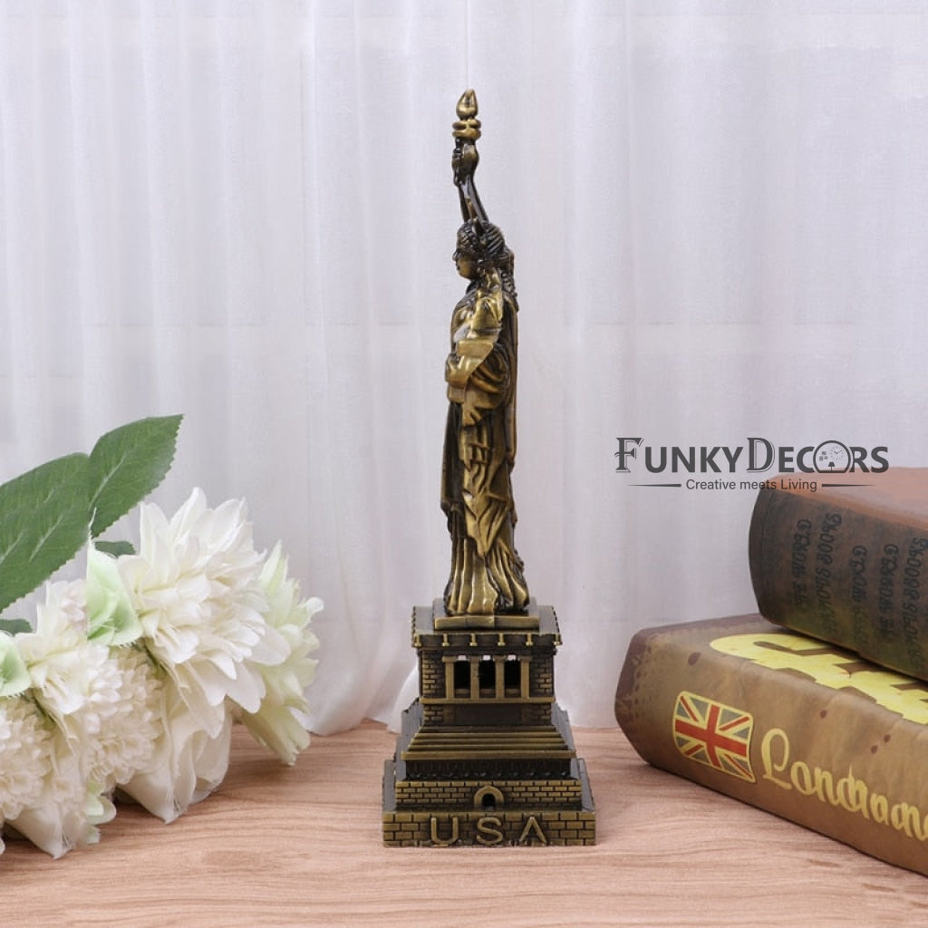 FunkyDecors Statue Of Liberty New York City Showpiece For Home Office Decor And Anniversary