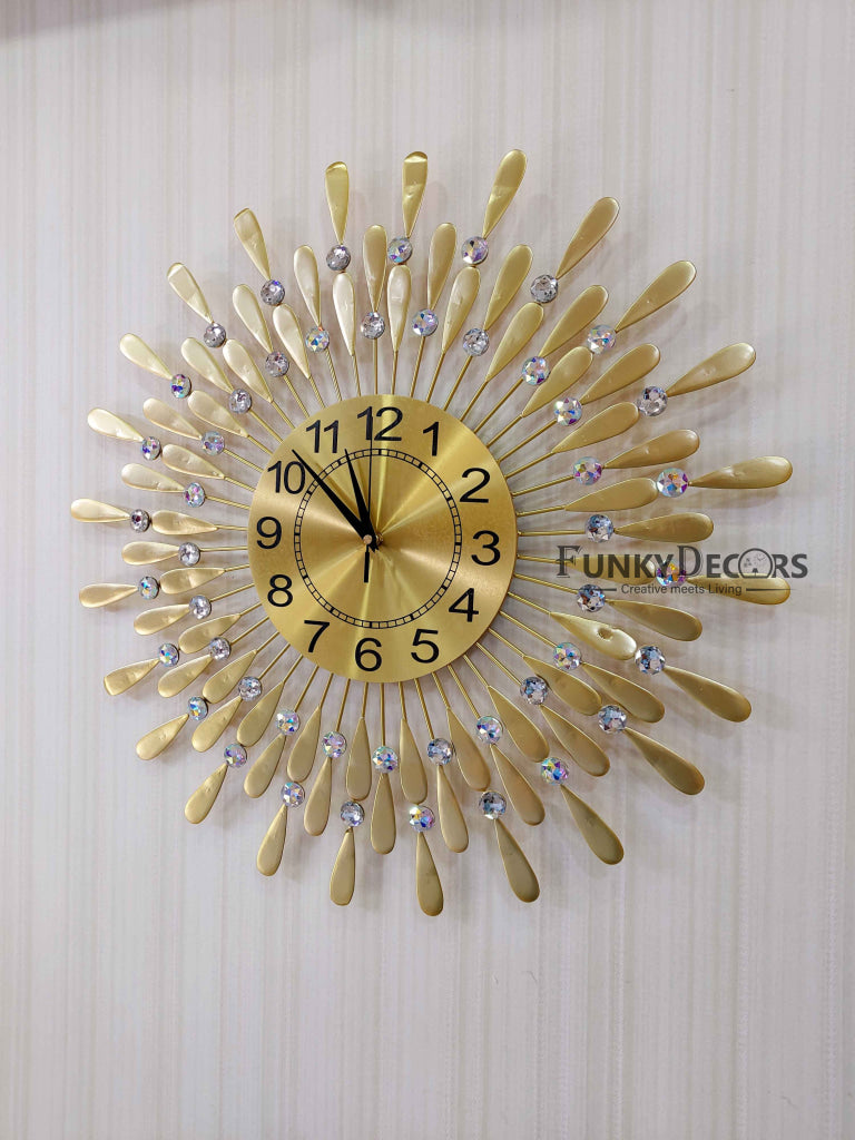 Funkytradition 3D Golden Flower Wall Clock Watch Decor For Home Office And Gifts 62 Cm Tall Clocks