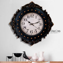 Load image into Gallery viewer, Funkytradition Designer Wall Clock Watch Décor For Home Office Decor And Gifts 62 Cm Tall Clocks
