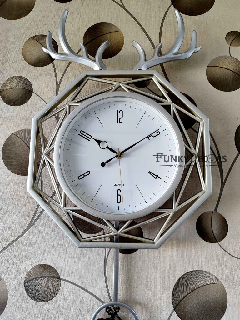Funkytradition Hexagon Multicolor Reindeer Pendulum Wall Clock Watch Decor For Home Office And Gifts