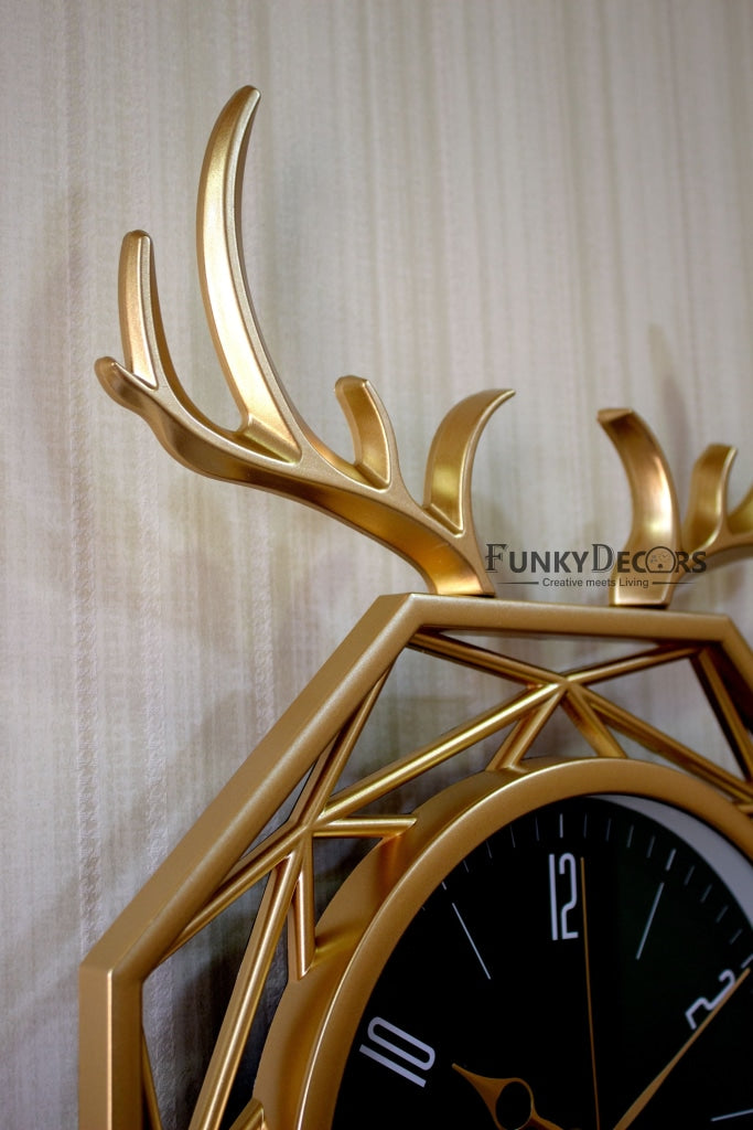 Funkytradition Hexagon Multicolor Reindeer Pendulum Wall Clock Watch Decor For Home Office And Gifts