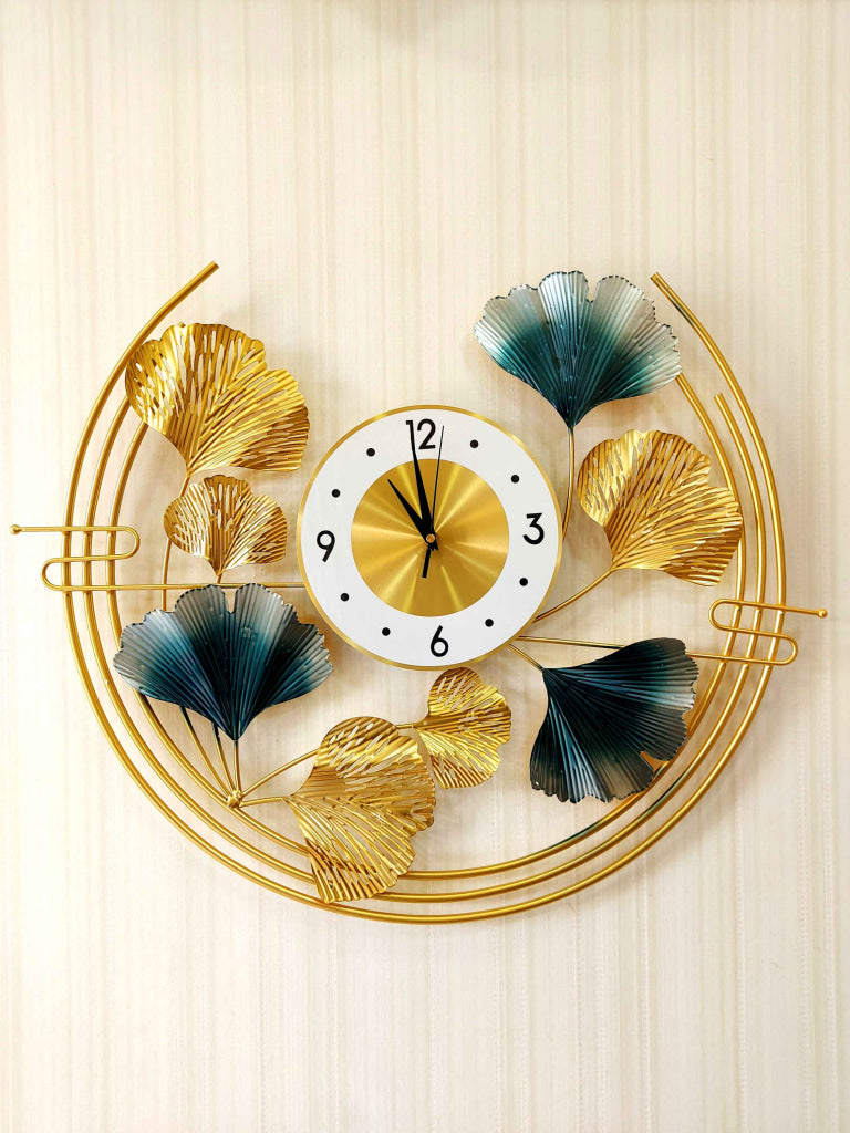 Funkytradition Modern Minimalist Creative Colorful Leaf Shape Metal Wall Clock Watch Decor For Home