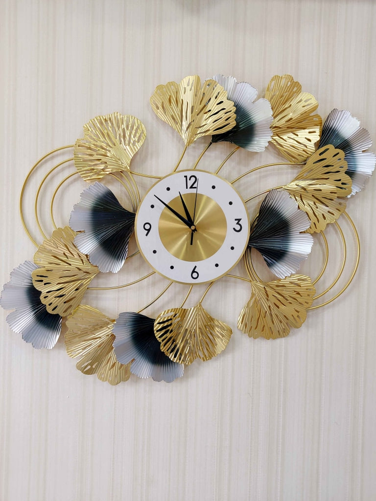 Funkytradition Modern Minimalist Creative Colorful Leaf Shape Metal Wall Clock Watch Decor For Home