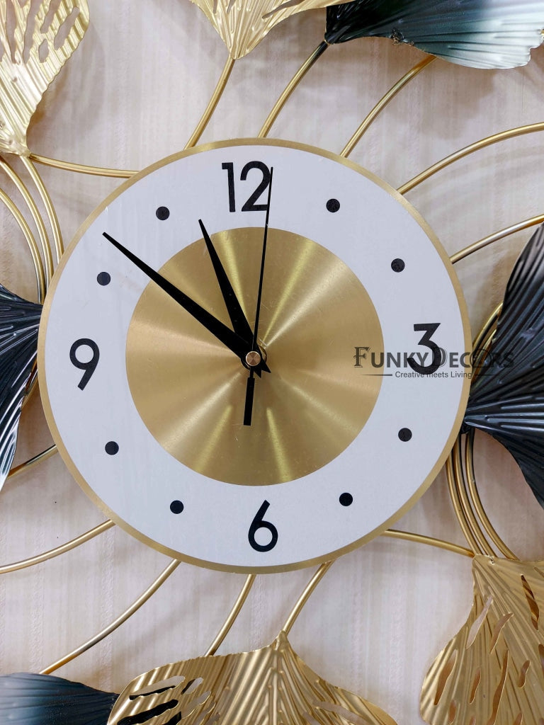 Funkytradition Modern Minimalist Creative Colorful Leaf Shape Metal Wall Clock Watch Decor For Home