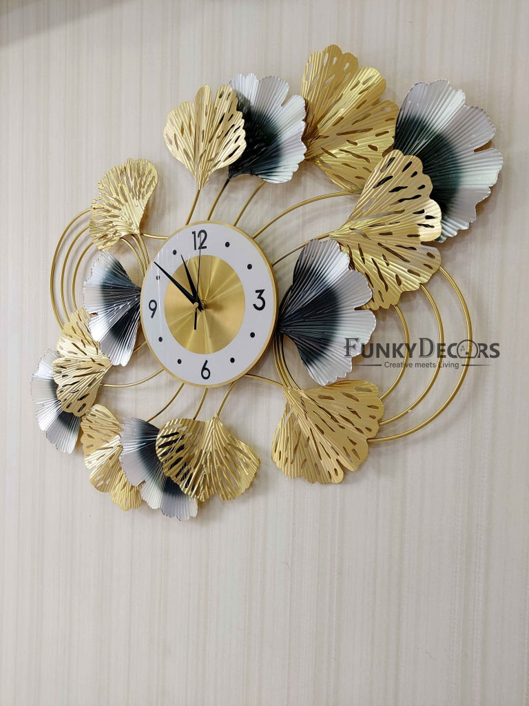 Funkytradition Modern Minimalist Creative Colorful Leaf Shape Metal Wall Clock Watch Decor For Home