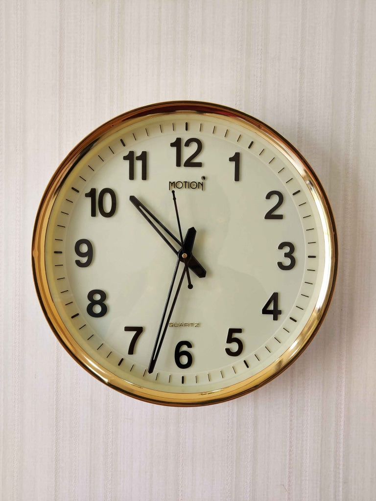 Funkytradition Multicolor Minimal Wall Clock Watch Decor For Home Office And Gifts Golden Clocks