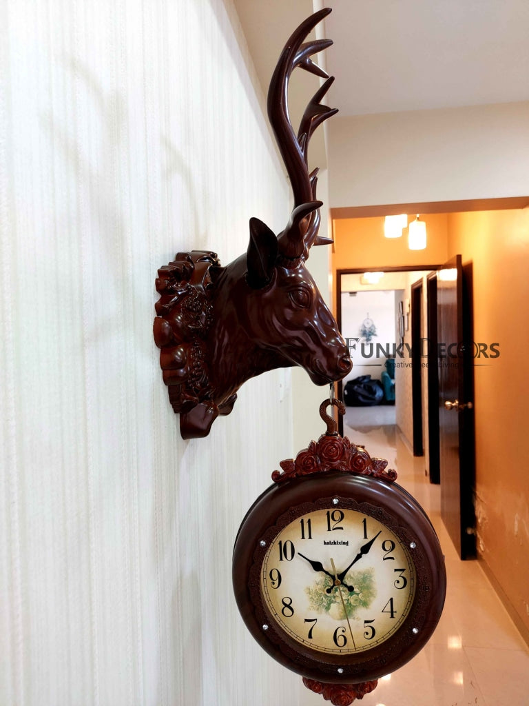 Funkytradition Royal Brown Dual Hanging Reindeer Wall Clock For Home Office Decor And Gifts 75 Cm