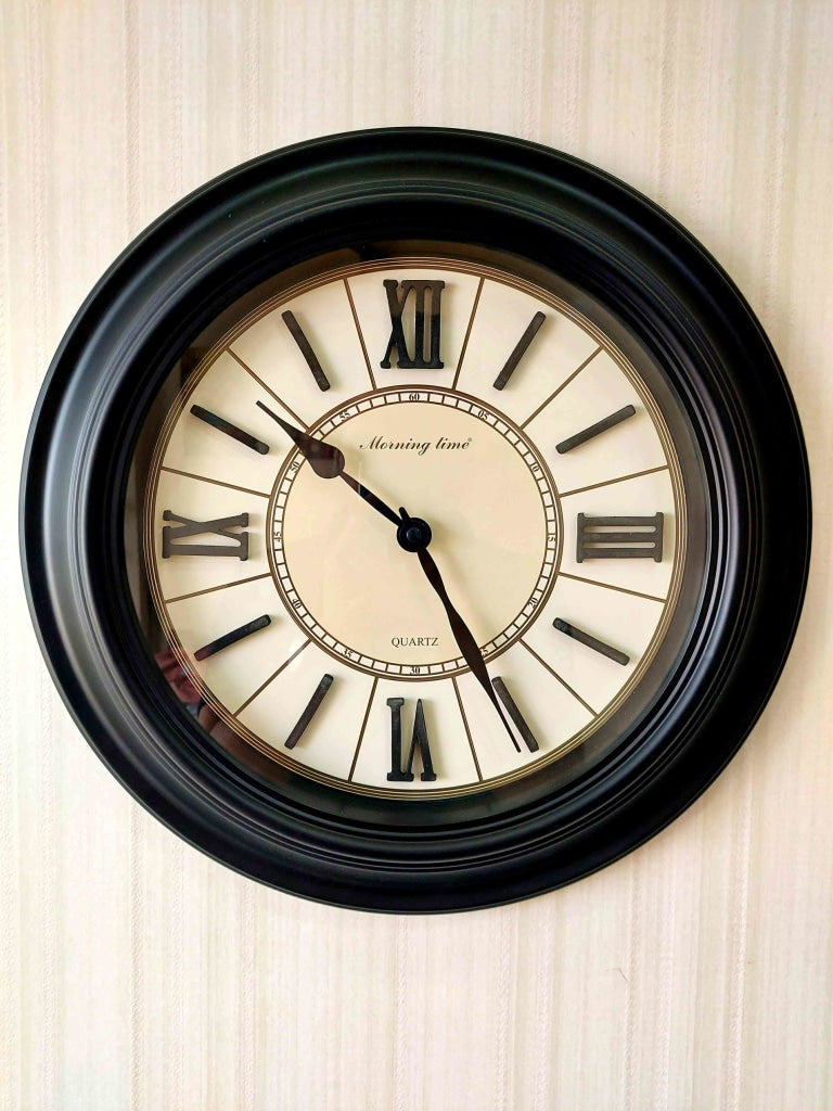 FunkyDecors Royal Designer Big Font Roman Wall Clock Watch Decor For Home Office And Gifts 40 Cm