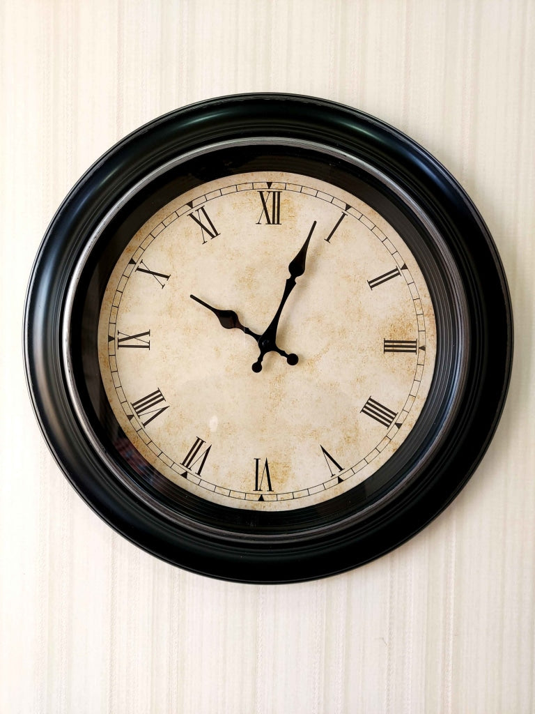 FunkyDecors Royal Designer Big Font Wall Clock Watch Decor For Home Office And Gifts 50 Cm Tall