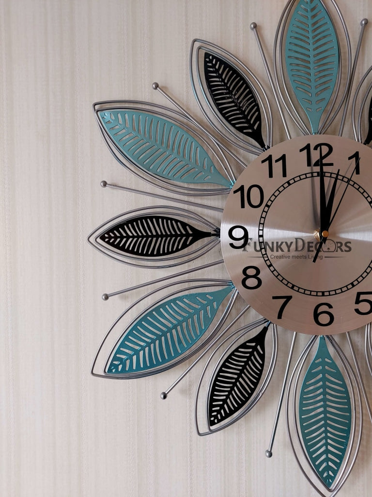 Funkytradition Royal Multicolor 3D Flower Wall Clock For Home Office Decor And Gifts 65 Cm Tall