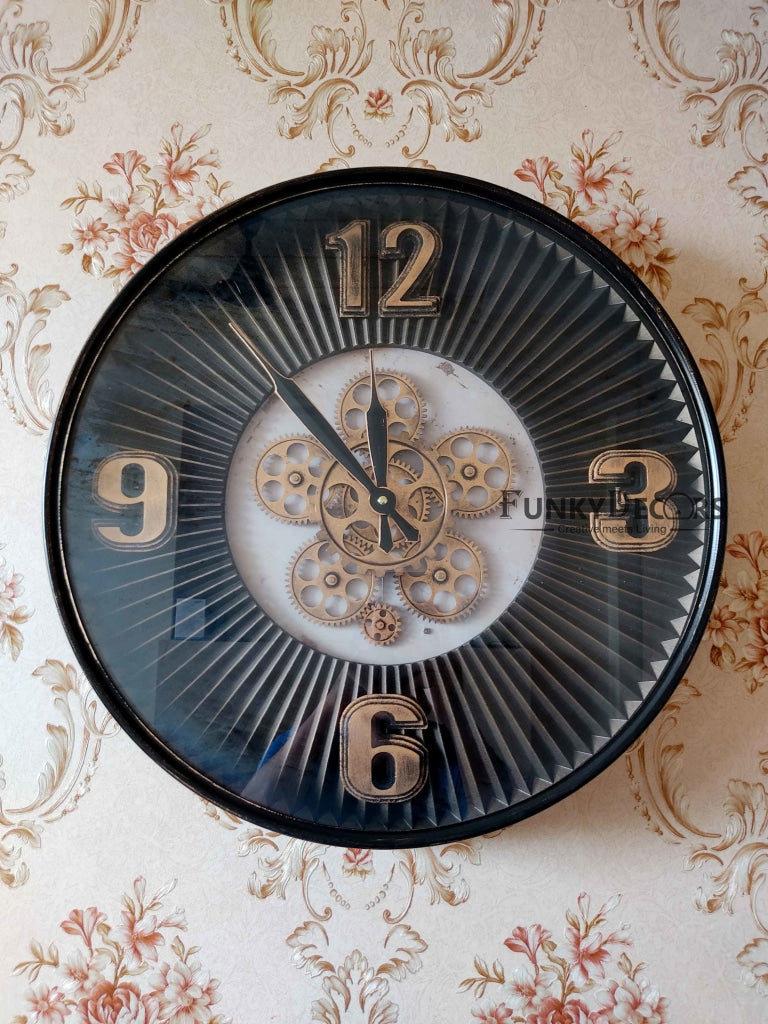 Funkytradition Royal Retro Style Metal Wall Clock With Glass Frame And Moving Gear Chronograph