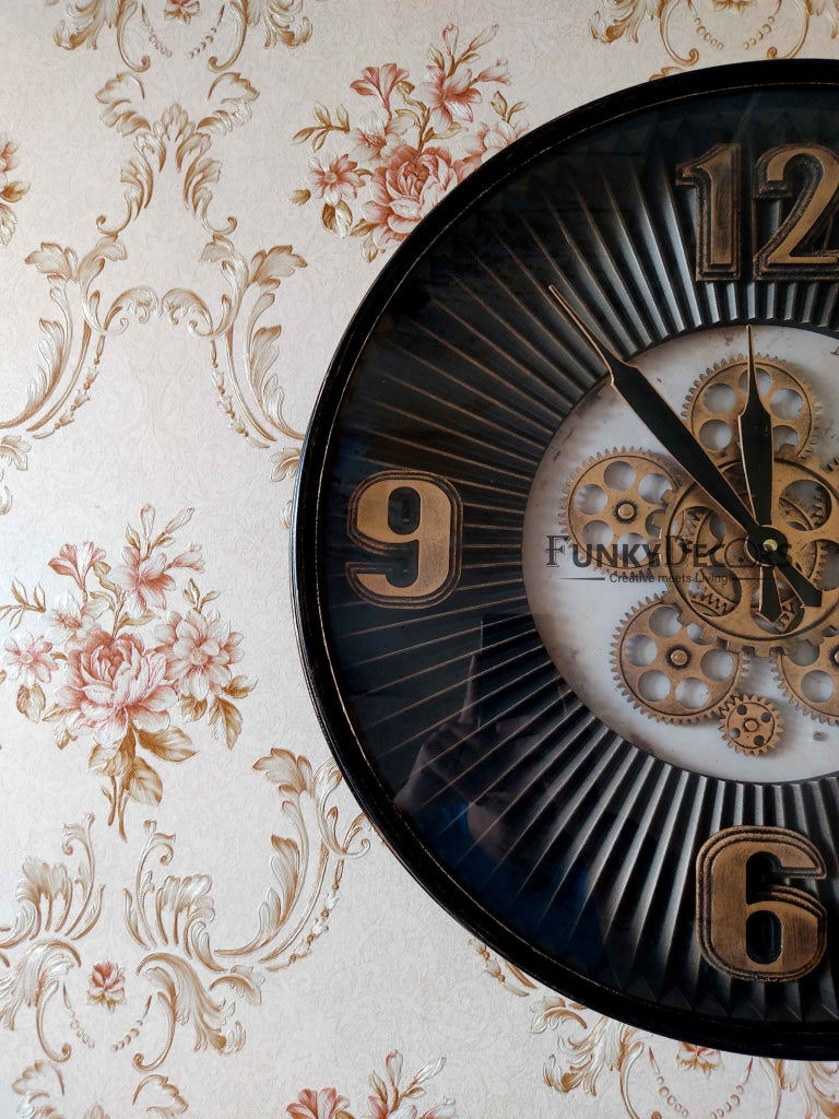 Funkytradition Royal Retro Style Metal Wall Clock With Glass Frame And Moving Gear Chronograph