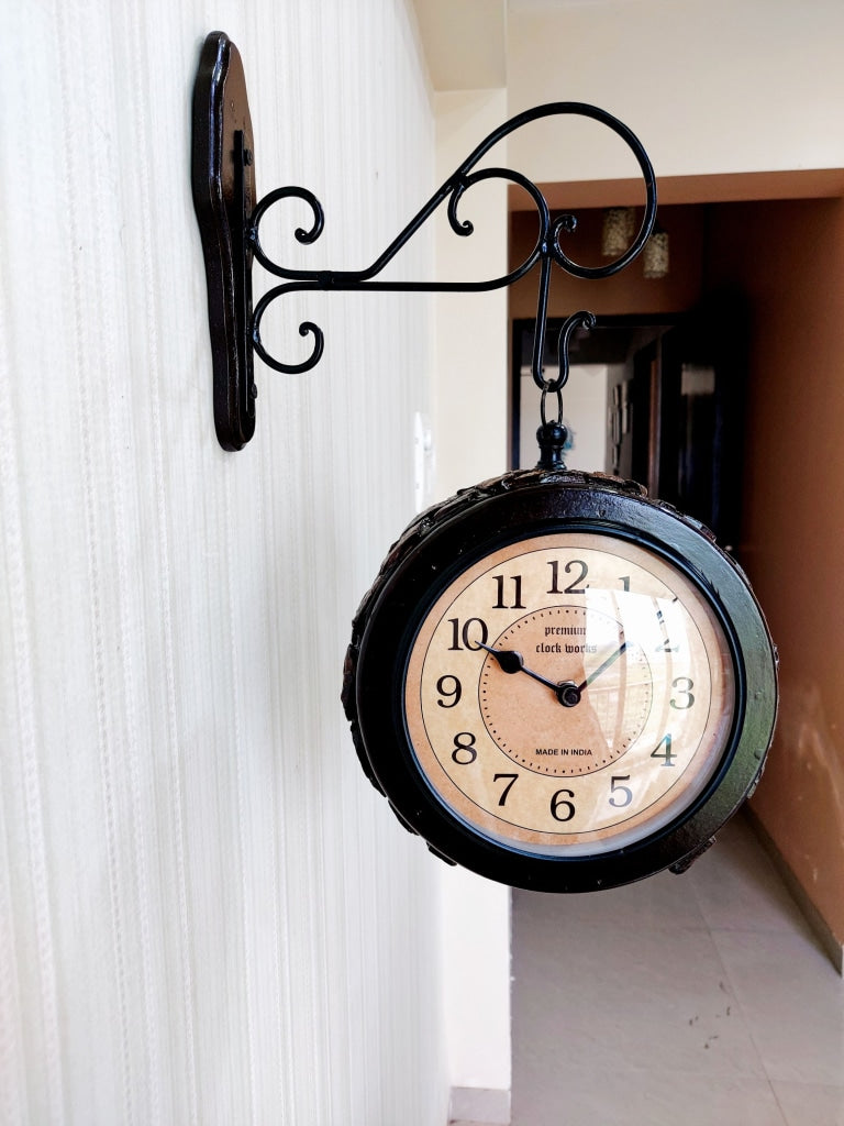 FunkyDecors Royal Wooden Antique-Look Brown Round Wall Hanging Double Sided 2 Faces Retro Station