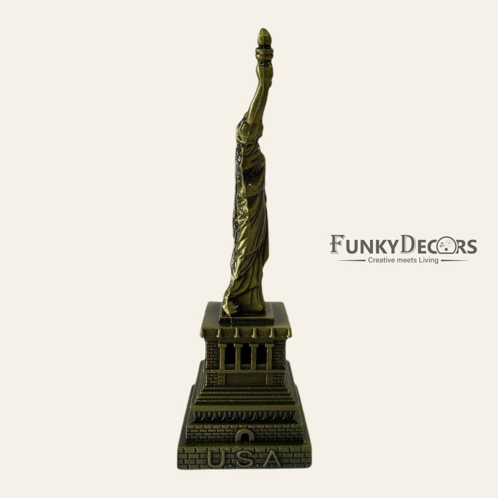 FunkyDecors Statue Of Liberty New York City Showpiece For Home Office Decor And Anniversary