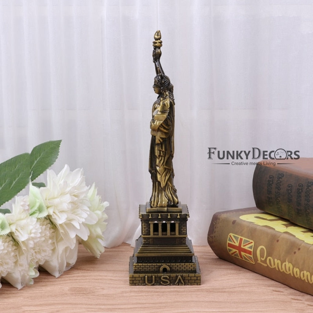 FunkyDecors Statue Of Liberty New York City Showpiece For Home Office Decor And Anniversary