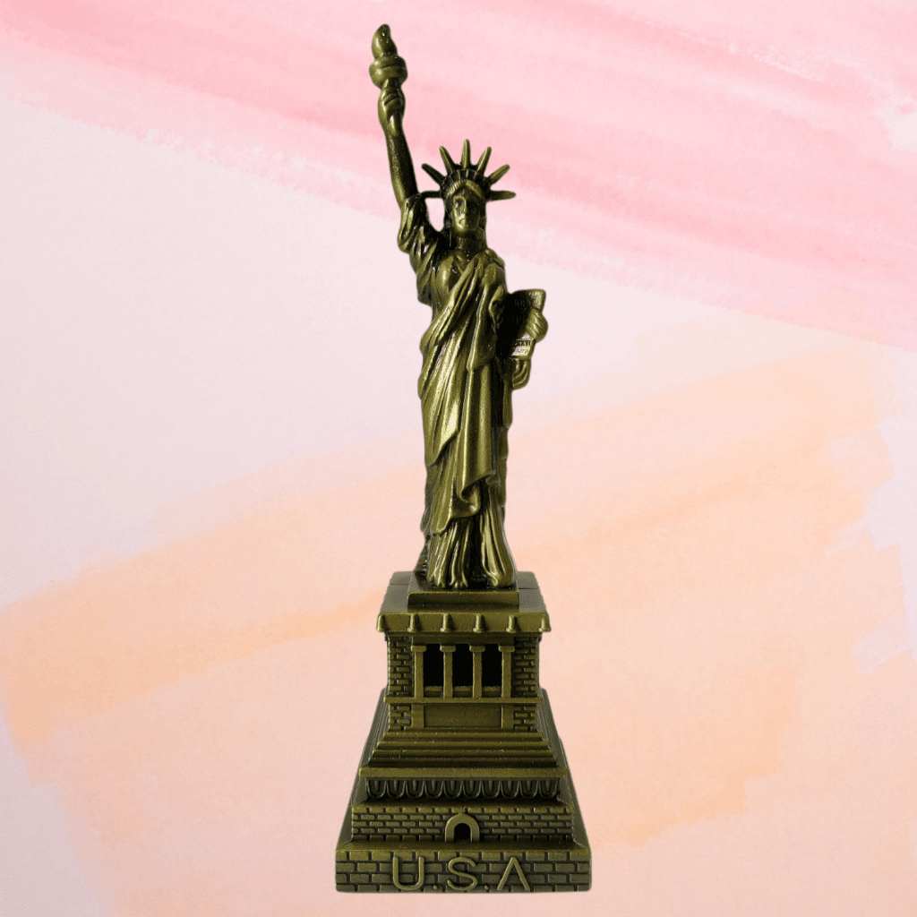 FunkyDecors Statue Of Liberty New York City Showpiece For Home Office Decor And Anniversary