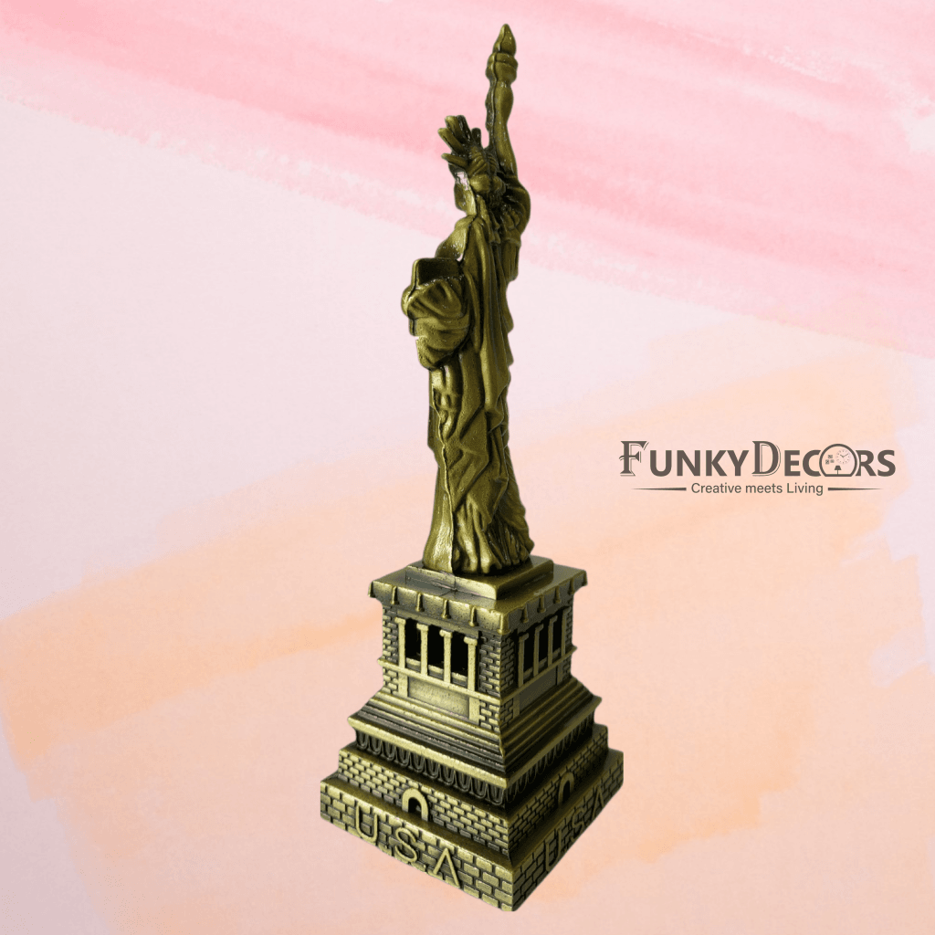 FunkyDecors Statue Of Liberty New York City Showpiece For Home Office Decor And Anniversary