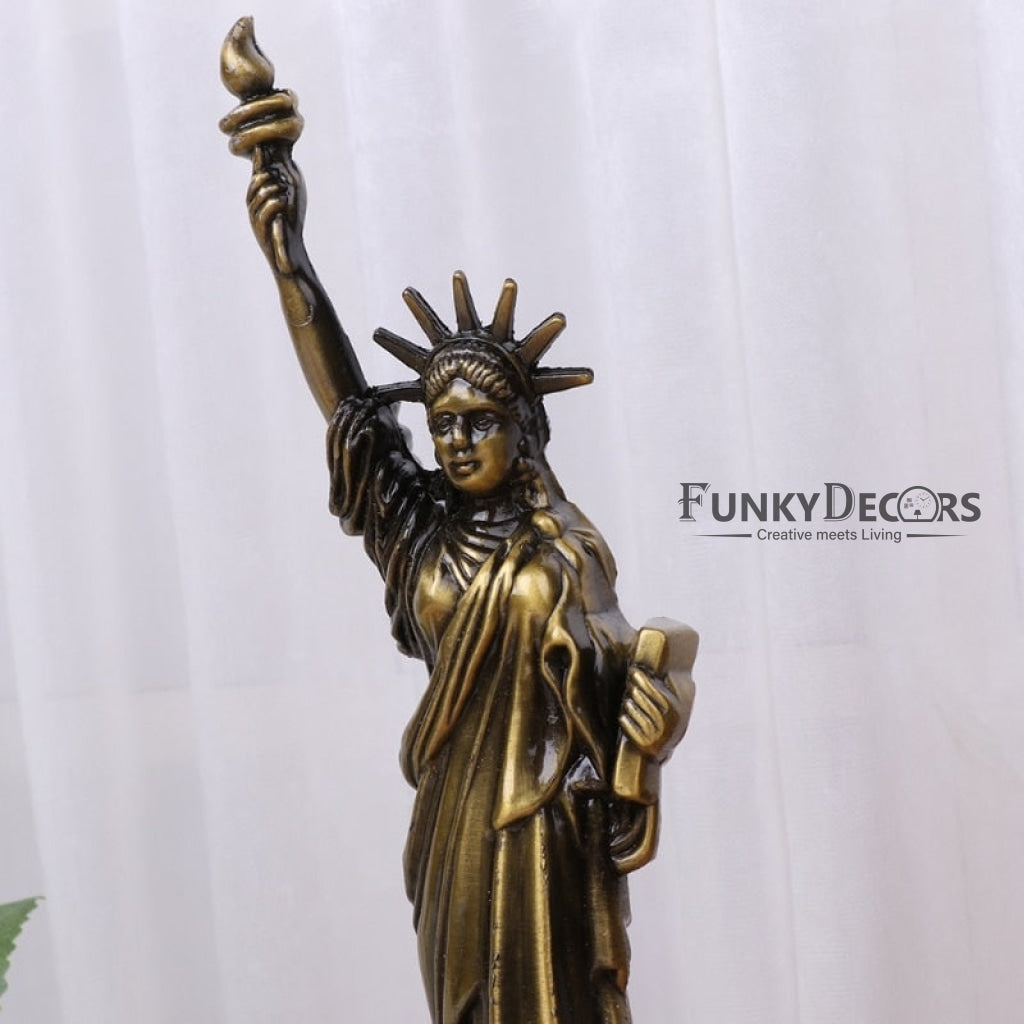 FunkyDecors Statue Of Liberty New York City Showpiece For Home Office Decor And Anniversary