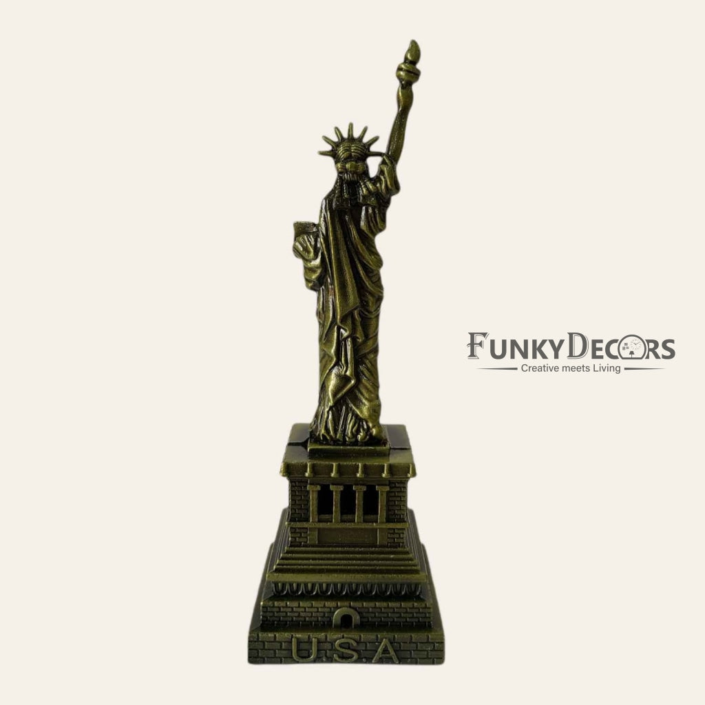 FunkyDecors Statue Of Liberty New York City Showpiece For Home Office Decor And Anniversary